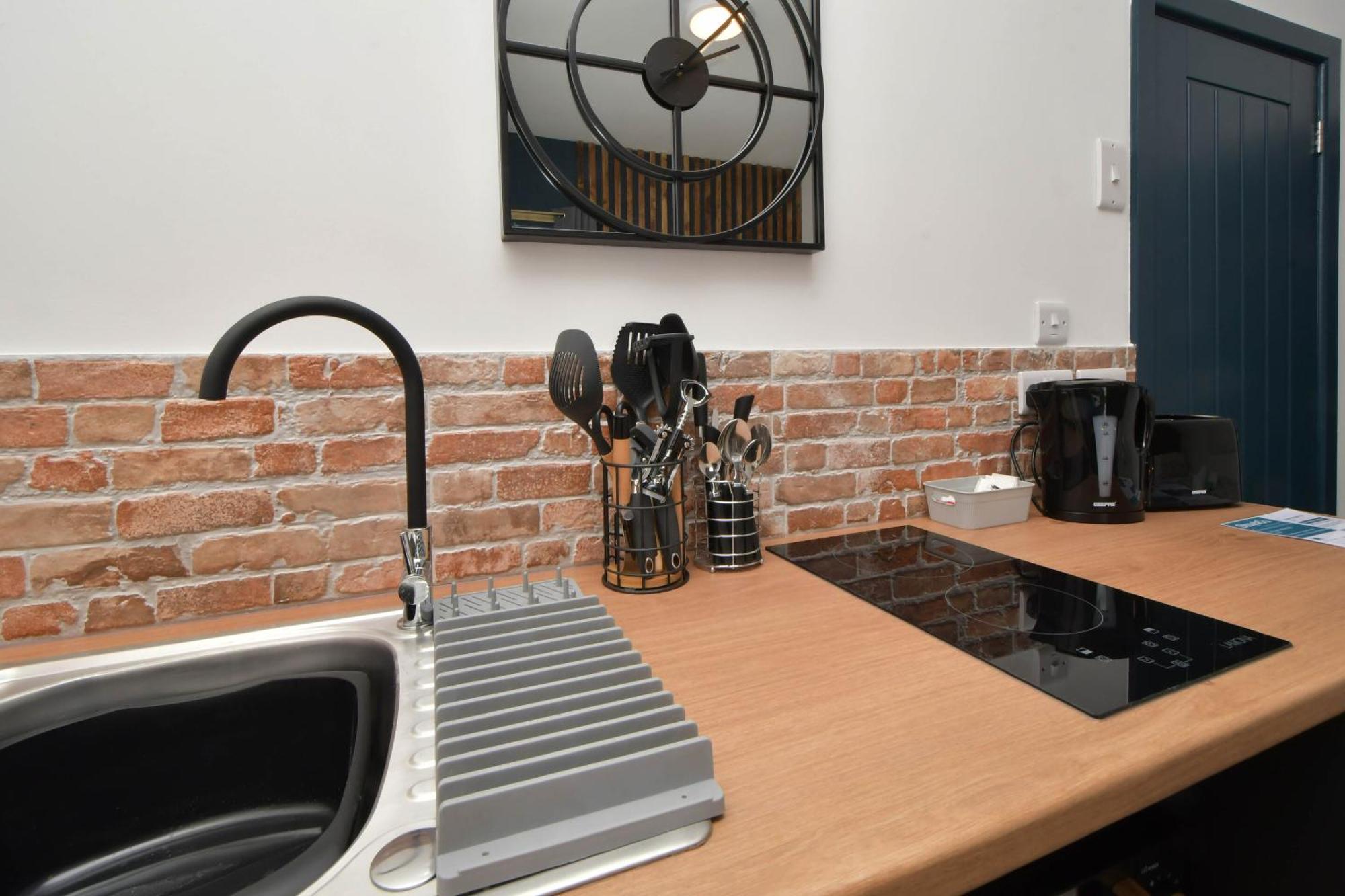 Stay At Shobnall Road Rooms And Studios Burton Exterior foto